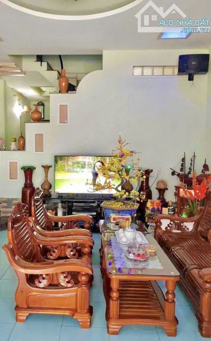 CỰC HIẾM- NHÀ MẶT TIỀN HỒ BIỂU CHÁNH- HÒA CƯỜNG HẢI CHÂU- NGANG 6M- VỪA Ở VỪA CHO THUÊ.