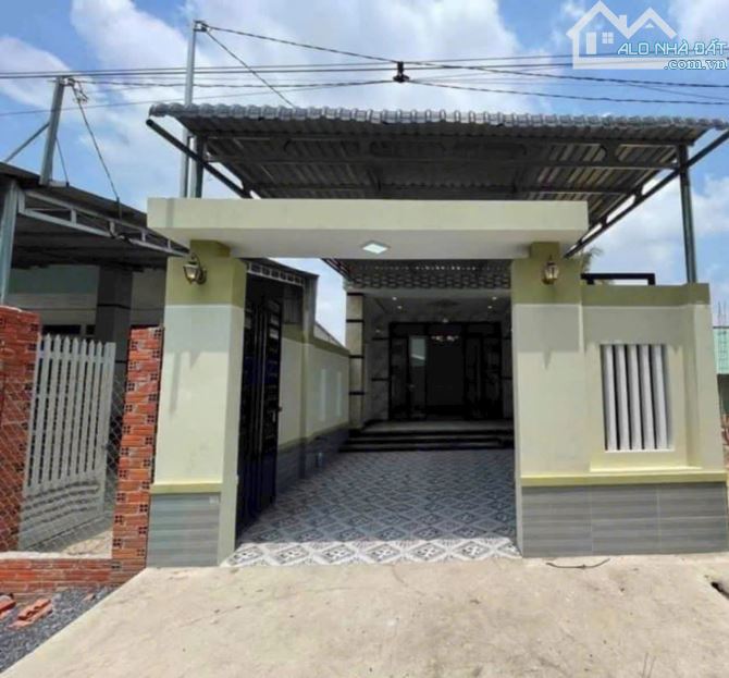 Bán gấp căn nhà đang cho thuê tại đường số 16 Tân Thông Hội Củ Chi 130m2 giá 1ty520