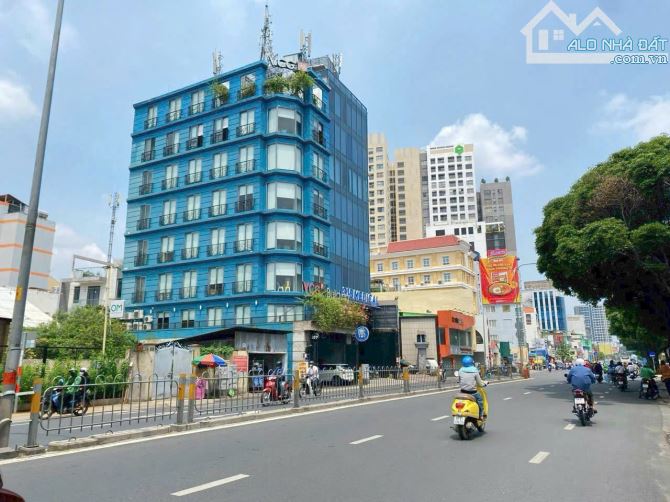 Bán Building mặt tiền ngay Lê Hồng Phong Q10 - 8x18m - Hầm 6 Tầng - HĐT cao - Về giá 50 tỷ