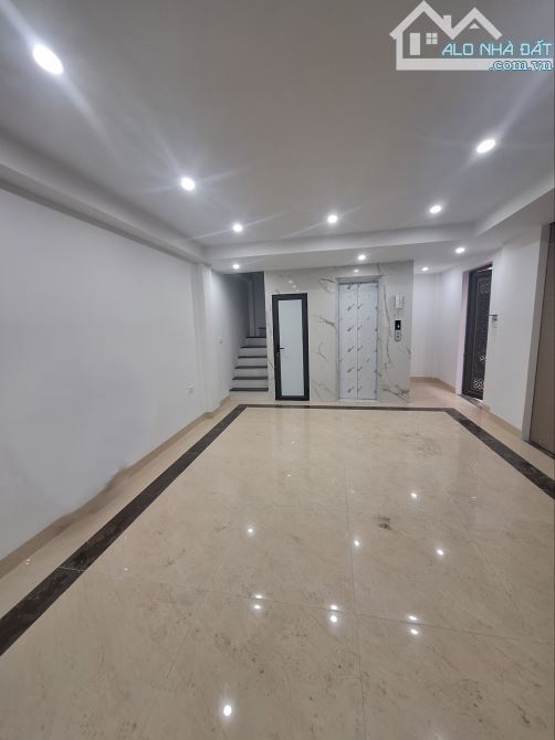 BÁN 6 TẦNG - THANG MÁY - 10M RA PHỐ - NHÀ MỚI TINH CHƯA BÓC TEM - MẶT TIỀN TO - Ô TÔ N