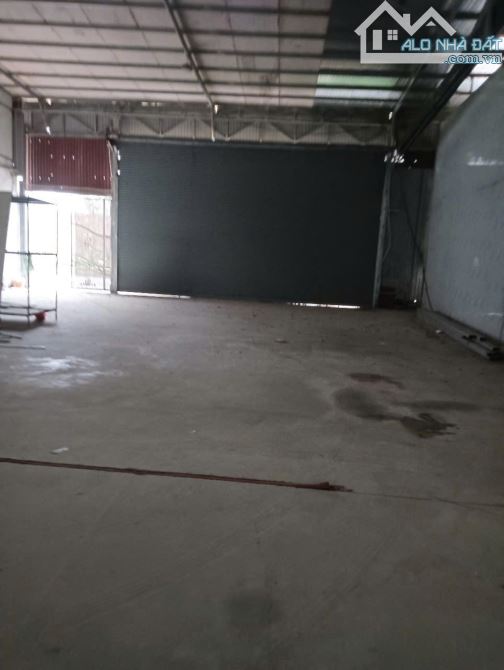 cho thuê kho xưởng tại đê yên nghĩa hà  đông , vào được ngay + DT. 620m² xe công đỗ cửa