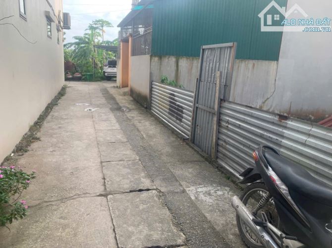 Bán 50,3m2 Lê xá, Mai Lâm, Đông Anh.       Mặt tiền 4m     Đường thông oto vào nhà  Vị trí
