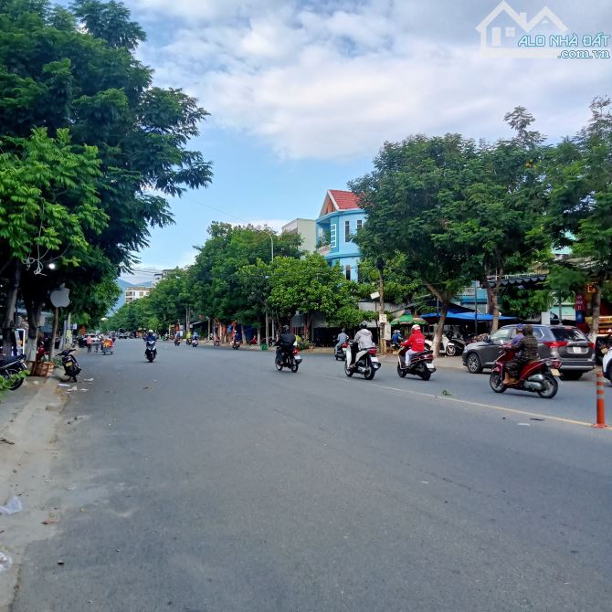 BÁN LÔ GÓC HỒ NGHINH. Với NGÔ QUANG HUY. Sát biển sơn trà TP ĐÀ NẴNG