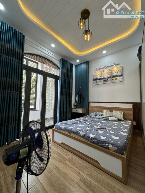 GÒ VẤP NGAY UBND PHƯỜNG 9, ĐƯỜNG SỐ 3 - 4 TẦNG 68M2, NHỈNH 8 TỶ