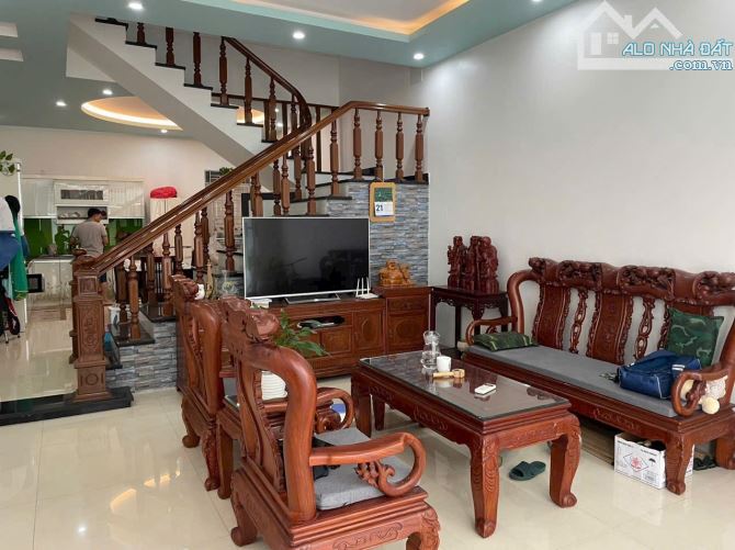 🍍Bán nhà dân xây độc lập 3 tầng ngõ 261 Trần Nguyên Hãn, Lê Chân, 63m2, giá 3,9 tỷ - 1