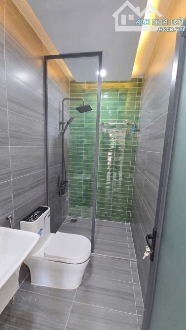 Nhà mới 68m2,3 làu , full nội thât, giá 6.2 tỷ huong nam - 1