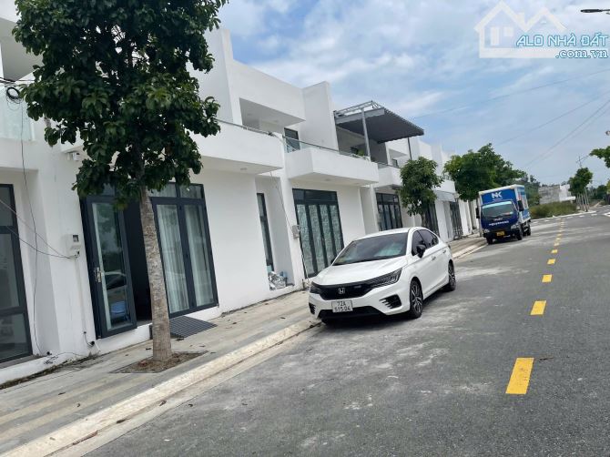 Chính chủ bán gấp lô đất 133m2 SHR ở gần cao tốc Biên Hoà VT Giá 1tyxxx - 1