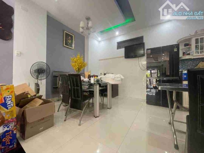 Nhà đẹp trung tâm Hải Châu, gần cầu Rồng, nhà đẹp vào ở ngay - 1