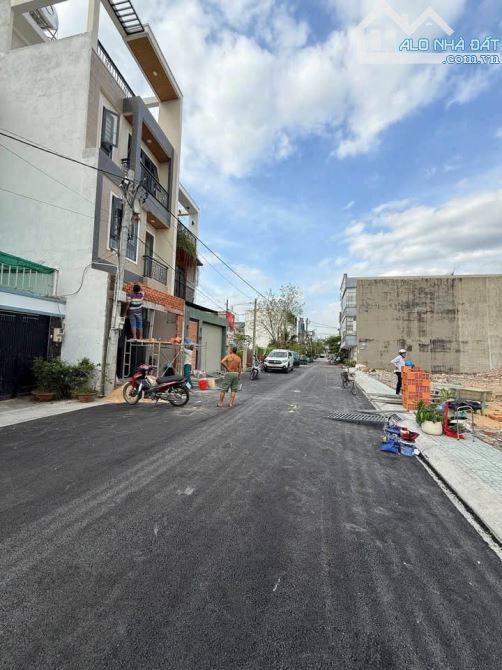 bán lô đất 62m2- giá đầu tư chỉ 1 tỷ 670 triệu - gần ngã tư ga và chợ cầu đồng - gọi ngay - 1