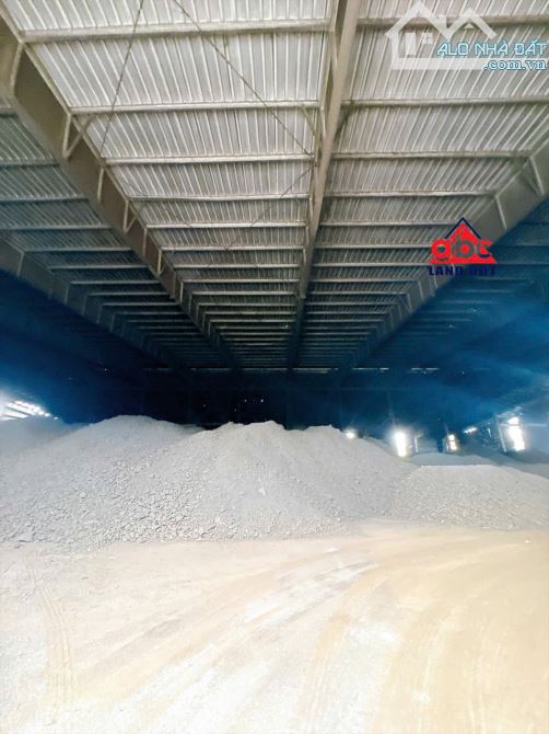 X033 Bán xưởng sản xuất CN nặng với tổng diện tích khuôn viên lên tới gần 3Ha Gần Võ Nguyễ - 1
