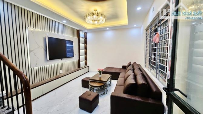 BÁN NHÀ CỰC HIẾM –MỸ ĐÌNH, 42m2 NHÀ LÔ GÓC, RẤT GẦN Ô TÔ, chỉ 8 tỷ. - 1