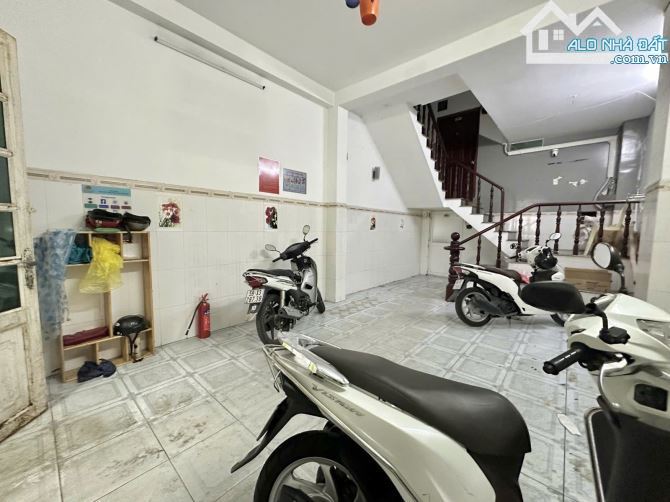 🏠 CHDV ĐỐI DIỆN BẾN XE MIỀN ĐÔNG - HẺM Ô TÔ - 63M² A4 - 6 PN, 6 WC - 8.95 TỶ💸 - 1