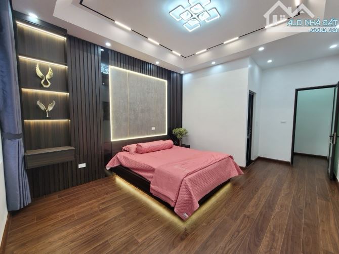 Bán gấp nhà Phố Yên Lạc,phân lô ôtô tránh,dân trí cao,hiếm nhà bán,59m2x6T, thang máy,15T - 1