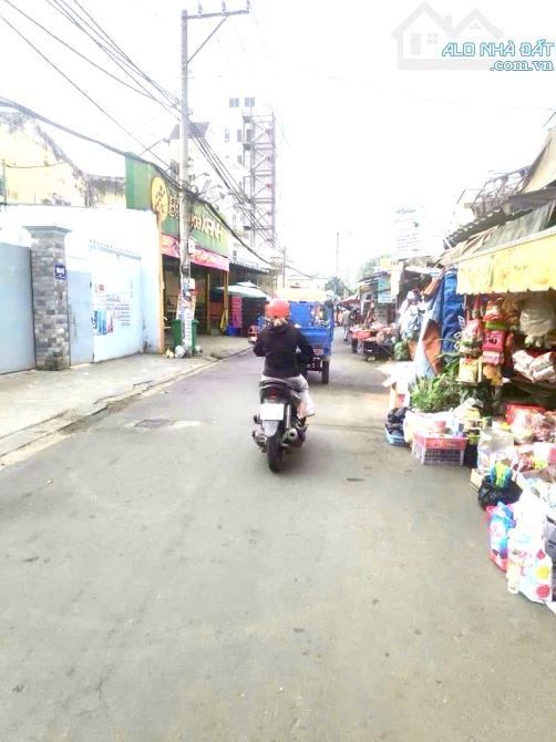 MẶT TIỀN KINH DOANH SẦM UẤT - NGAY CHỢ - NGANG LỚN HƠN 10M - DT 500M  HIỆN CHO THÊU KHOAN - 1