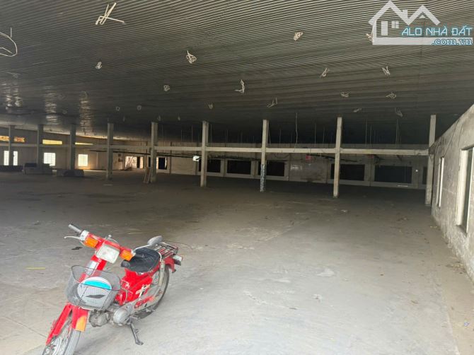 Cho thuê kho xưởng Lũy Bán Bích,Tân Phú,diện tích :3.000m2, giá: 300tr - 1