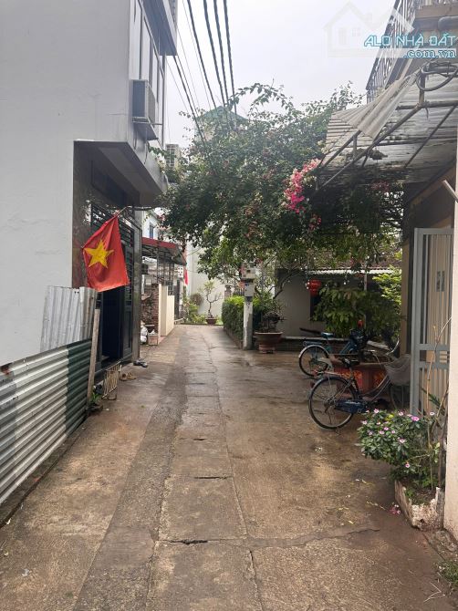 Bán 50,3m2 Lê xá, Mai Lâm, Đông Anh.       Mặt tiền 4m     Đường thông oto vào nhà  Vị trí - 1