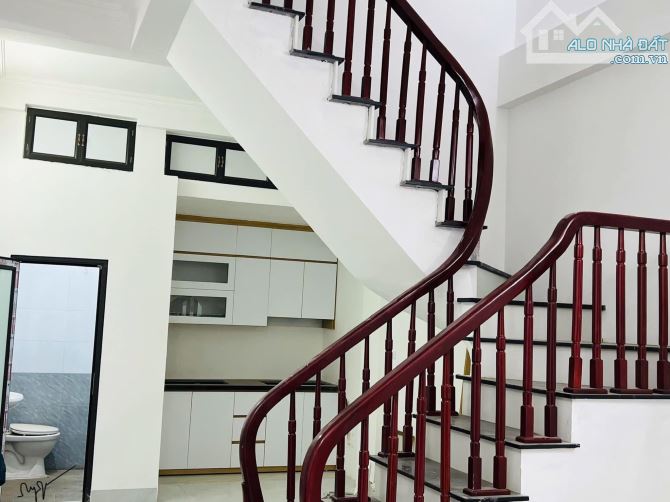 Bán gấp nhà đẹp Hồ Tùng Mậu - hai mặt ngõ - nhà ở ngay - 10m ra phố ô tô tránh - 40m2 nhỉn - 1