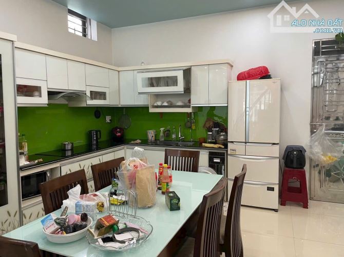 🍍Bán nhà dân xây độc lập 3 tầng ngõ 261 Trần Nguyên Hãn, Lê Chân, 63m2, giá 3,9 tỷ - 2