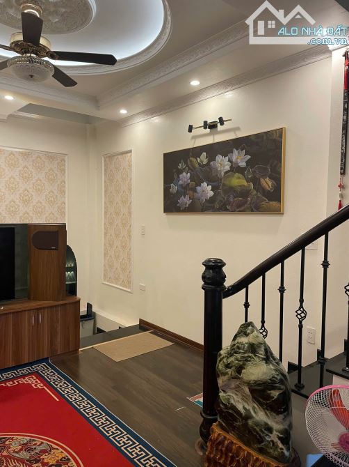 Nhà phố! Ngay Trịnh Văn Bô 5 tầng, 6pn, ô tô đỗ cửa, lô thoáng sáng, Nhỉnh 5Tỷ - 2