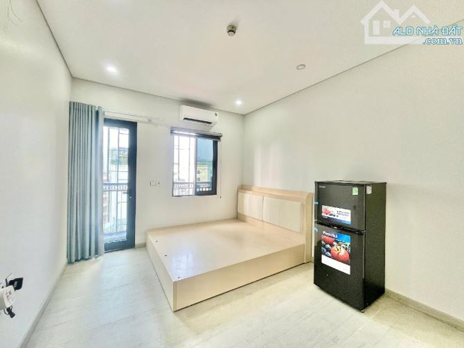 Bán toà văn phòng Nguyễn Xiển 170 m2 10 tầng dòng tiền 200 triệu - 1