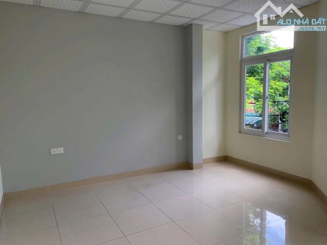 BÁN NHÀ 2 TẦNG MT PHỐ KINH DOANH CHÂU THỊ VĨNH TẾ, 13.95 tỷ - 2