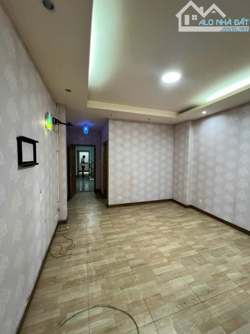 Bán gấp nhà mặt tienf Cộng Hòa P13, Tân Bình 4x30m, 5 tầng giá 27 tỷ còn thương lượng. - 2