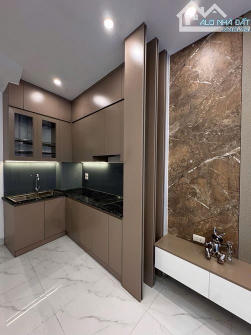 BÁN NHÀ MỚI TINH – PHỐ XUÂN LA, 35M², 5 TẦNG, NGÕ THÔNG, CHỈ 8.05 TỶ - 2