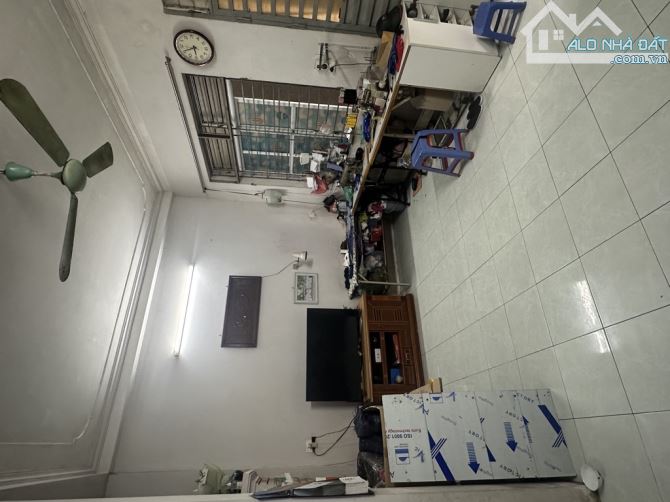BÁN NHÀ NGÔ GIA TỰ .LONG BIÊN , Ô TÔ TRÁNH, 44M , 3 TẦNG DÂN XÂY , GIÁ 6 TỶ NHỈNH - 2