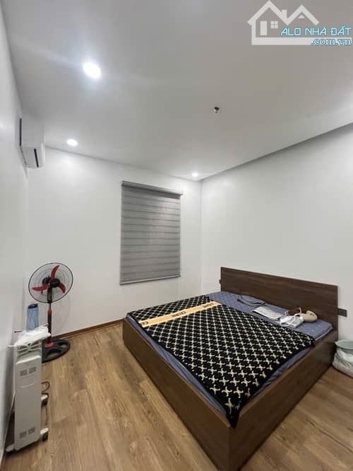 NHÀ MỚI PHÂN LÔ - Q. HOÀNG MAI - GA RA - THANG MÁY - 112M² - 4 TẦNG - 39 TỶ - 2