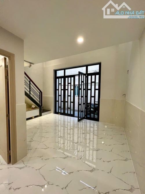 Nhà mới, sạch sẽ Huỳnh Tấn Phát 56,7m² - Ngang 5,3m, 2 tầng - Giá 4,9 tỷ, thương lượng sâu - 2