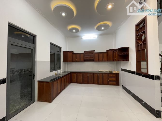 BÁN NHÀ 2 LẦU VIEW CÔNG VIÊN KDC NAM LONG CẦN THƠ - 3