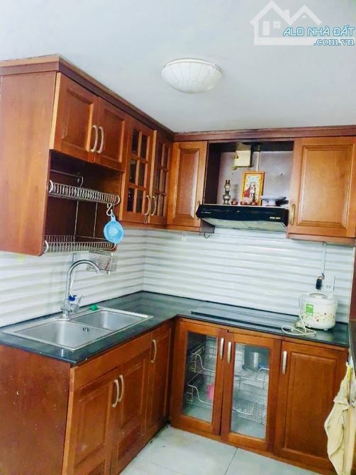 Nhà hẻm ô tô - gần Emart 2 Gò Vấp - khu phân lô cao tầng đồng bộ - NHỈNH 5 tỷ5 tl - 3