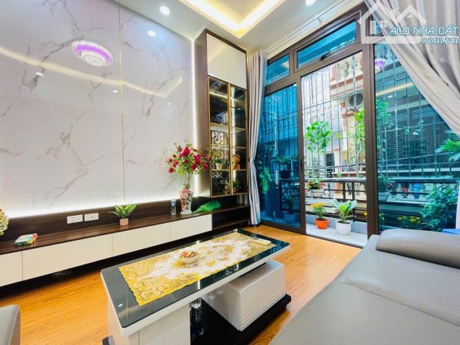 HIẾM NHÀ VỈA HÈ, Ô TÔ ĐỖ CỬA, KINH DOANH, FULL NỘI THẤT, 42M2 GIÁ CHỈ 11.X TỶ - 3
