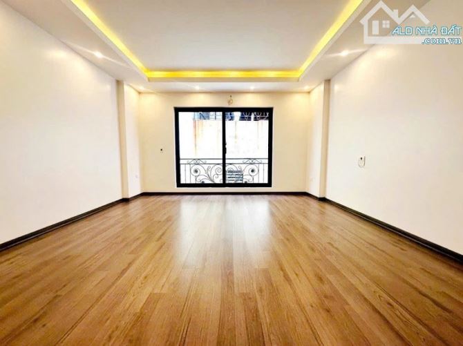 BÁN NHÀ NGUYỄN HOÀNG, 38m2 x 5 tầng, NGÕ THÔNG, THIẾT KẾ THOÁNG, Giá chỉ 7.1 - 3