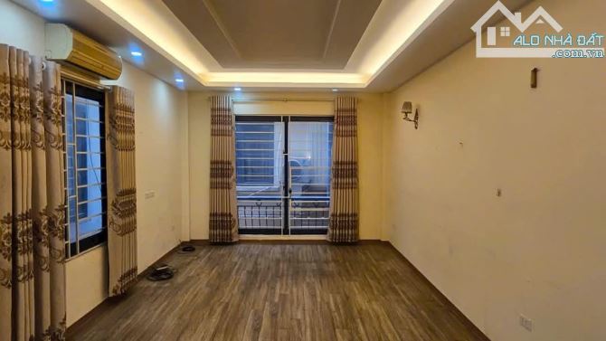 BÁN NHÀ PHỐ 8/3 - HAI BÀ TRƯNG - LÔ GÓC 2 THOÁNG - NGÕ THÔNG - 35M X 5 TẦNG - MT 3.7M - 3