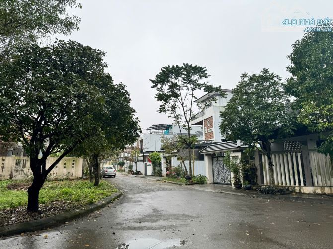 Bán đất 2 mặt tiền view hồ Khe Mây - Đông Hà - 3