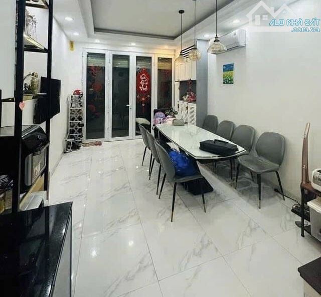 🏡 PHỐ VÍP VĂN CAO - TT BA ĐÌNH - NHÀ ĐẸP FULL NỘI THẤT - Ở NGAY 🏡 - 3