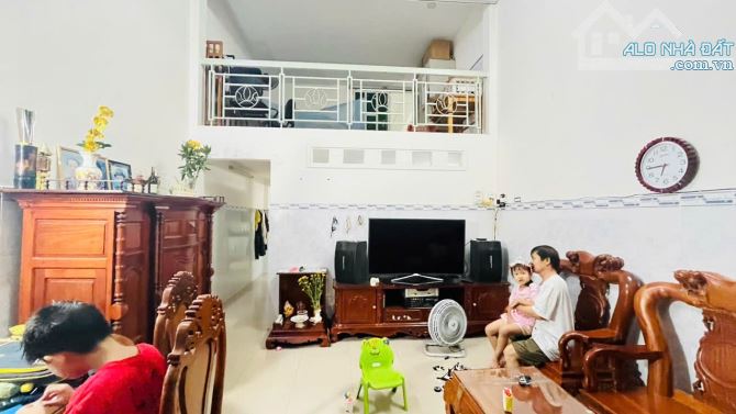 Bán Nhà Gần Ngã Tư ga, Đường Thạnh Lộc 26 , Quận 12. - 3