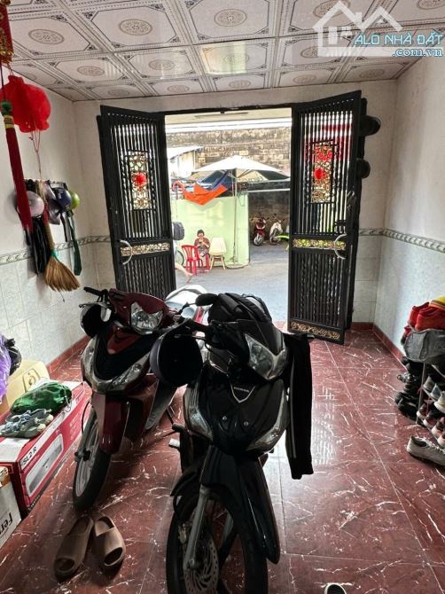 Ngay Siêu Thị Satra Cầu vượt 3 tháng 2. Q10. 60m2. 4 tầng mới đẹp. 4Pn. ST. Giá 14.3 tỷ - 4