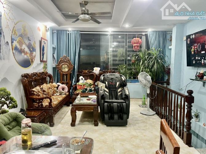 Bán nhà  Quang Trung yên nghĩa hà đông.  Diện tích 32m²,  4 tầng,  giá 5,65 tỷ - 4