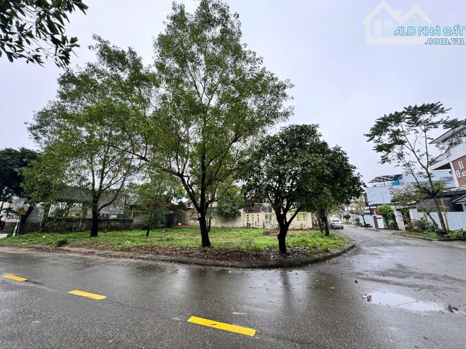 Bán đất 2 mặt tiền view hồ Khe Mây - Đông Hà - 4