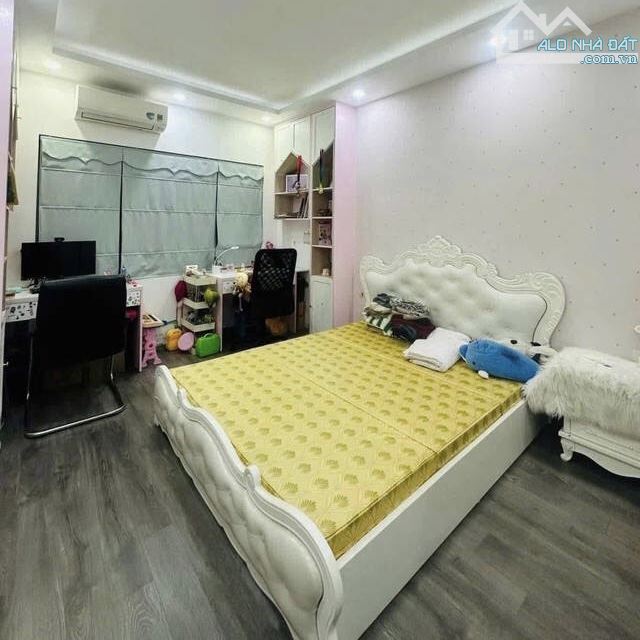 🏡 PHỐ VÍP VĂN CAO - TT BA ĐÌNH - NHÀ ĐẸP FULL NỘI THẤT - Ở NGAY 🏡 - 4