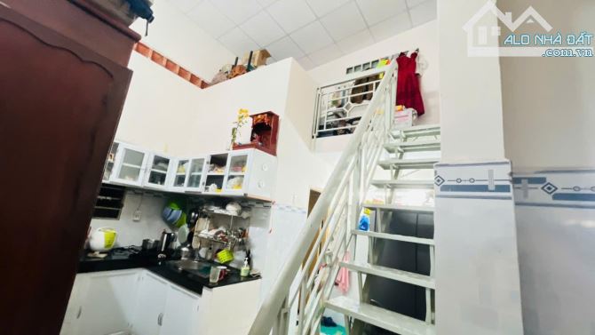 Bán Nhà Gần Ngã Tư ga, Đường Thạnh Lộc 26 , Quận 12. - 4