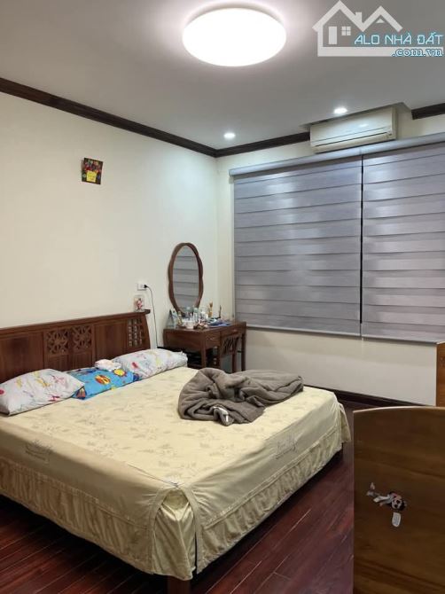 BÁN NHÀ LÊ TRỌNG TẤN – LÔ GÓC – 75M² – 5 TẦNG – Ô TÔ VÀO NHÀ – 15.5 TỶ - 5