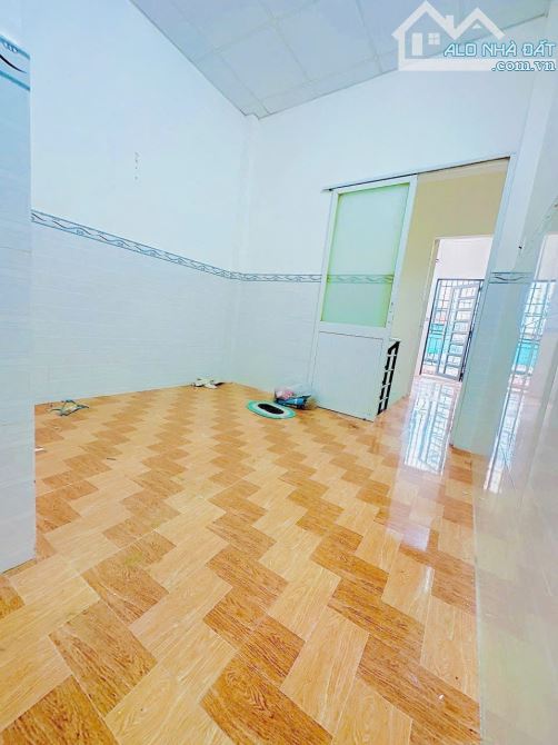 Âu Dương Lân, p3 Q8, k quy hoạch, 3,68 tỷ/30m2 - 5