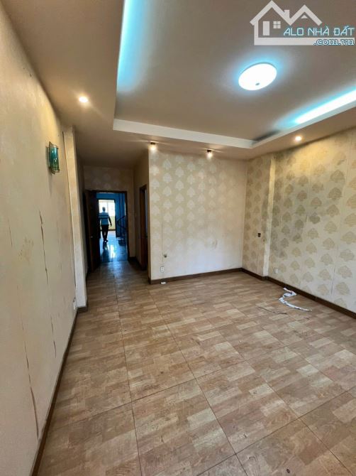 Bán gấp nhà mặt tienf Cộng Hòa P13, Tân Bình 4x30m, 5 tầng giá 27 tỷ còn thương lượng. - 5