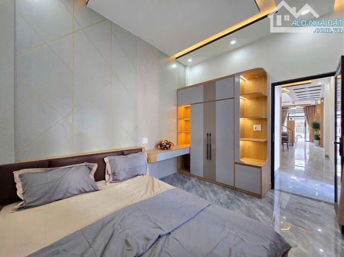 SIÊU PHẨM mới xây, 3 tầng, Full nội thất, 140m2 đất - HOÀNG VĂN THÁI, 3,6 TỶ - Liên Chiểu - 4