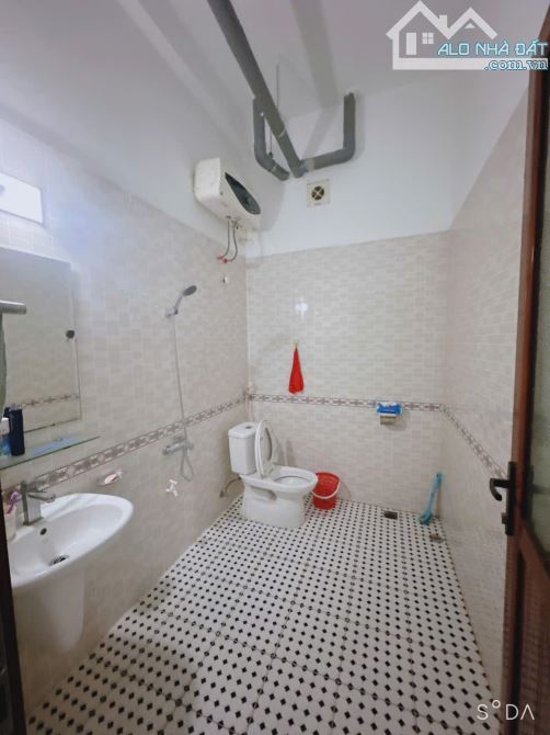 Cho thuê nhà góc đường Âu Cơ - phường Kinh Bắc, 4 phòng, đầy đủ nội thất khép kín - 5
