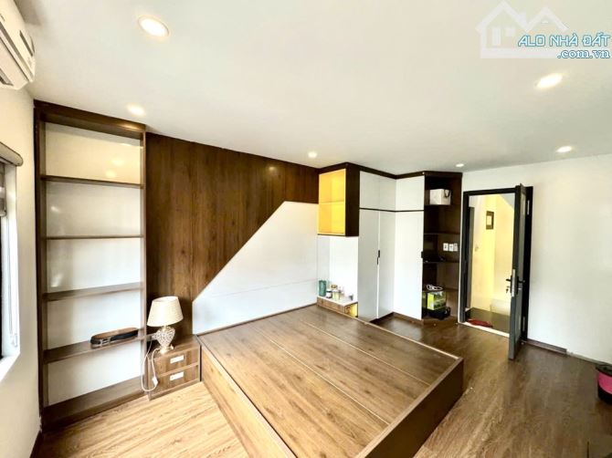 "🏡 NHÀ ĐẸP MINH KHAI - GẦN Ô TÔ, VỊ TRÍ ĐẮC ĐỊA, TIỆN ÍCH XUNG QUANH BẠT NGÀN, DT 42m² 4T - 5