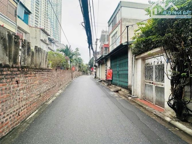 BÁN ĐẤT TẶNG NHÀ 2 TẦNG CŨ MẶT ĐƯỜNG 5M OTO THÔNG MIPEC-HỒNG TIẾN HƠN 7TỶ 65M2 - 6